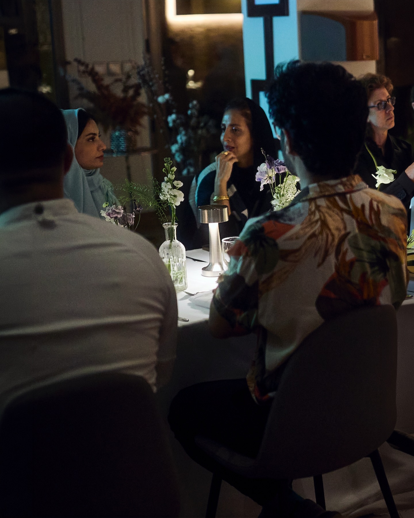 The experience highlights food, service, culture, and dialogue.