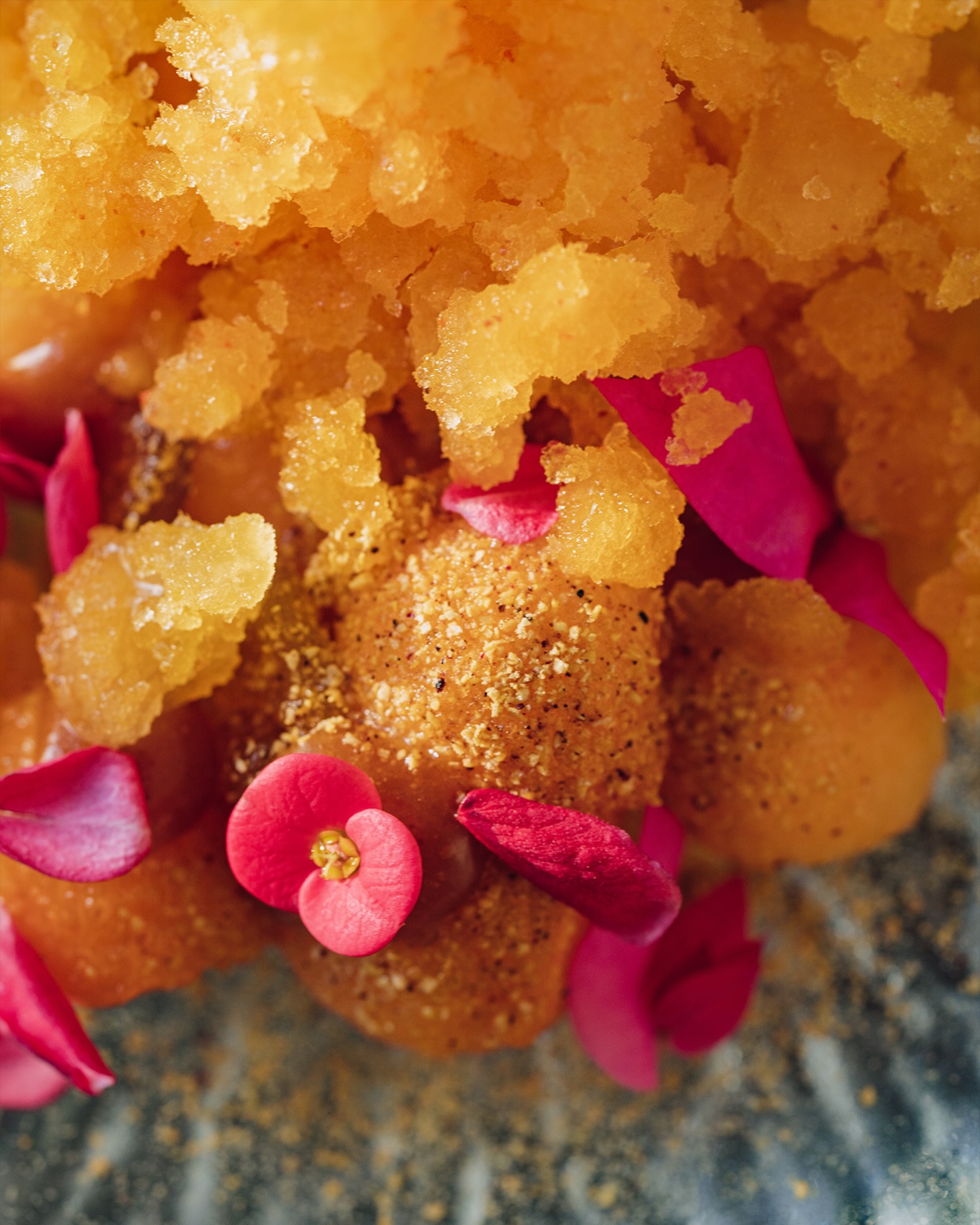For our palate cleanser: local melon balls, caramel cream, hibiscus gastrique, candied melon rind, umami melon seed powder, fermented prickly pear and melon granita.

To reserve, email us for available dates at bookings@indulgethyself.co

#indulgethyself #palatecleanser #saudimelons #seasonalingredients #zerowastephilosophy moderncuisine chefledexperience